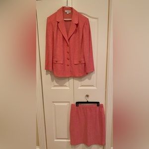 St. John’s Collection women’s suit. Size 16 blazer& size 14 skirt. Pink & white.